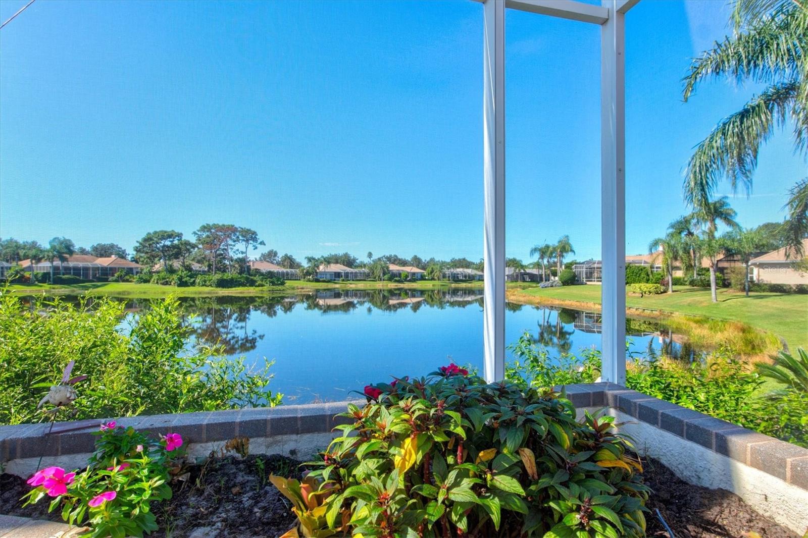 UNIVERSITY PARK COUNTRY CLUB - Residential