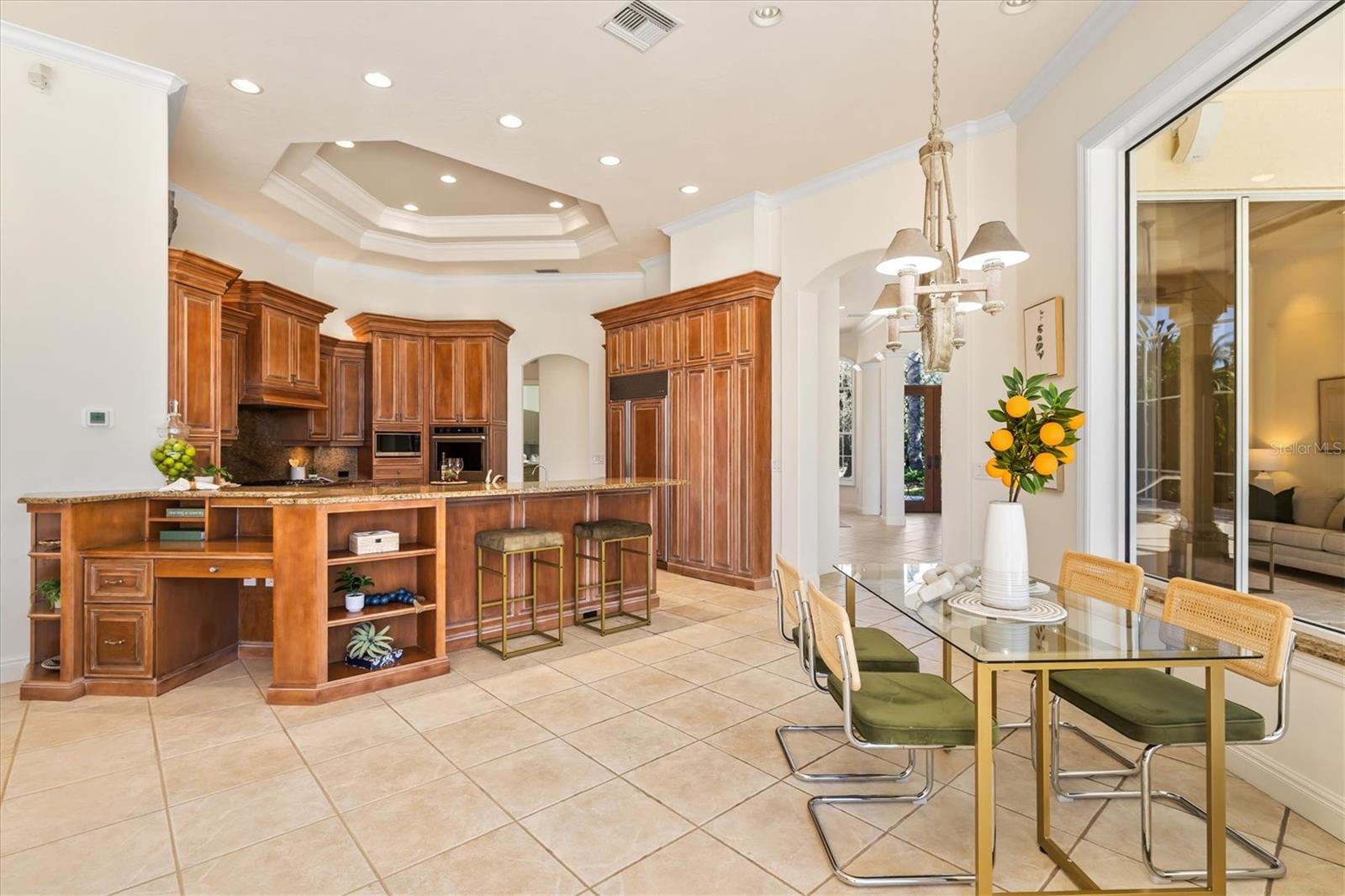 UNIVERSITY PARK COUNTRY CLUB - Residential