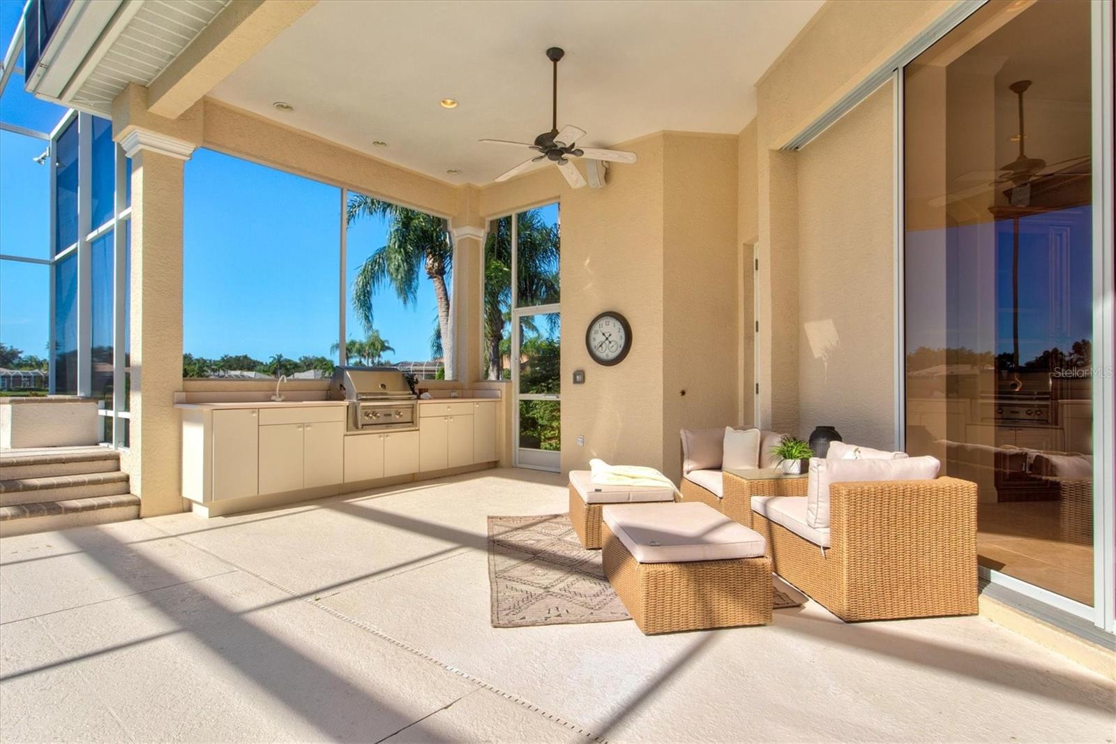 UNIVERSITY PARK COUNTRY CLUB - Residential