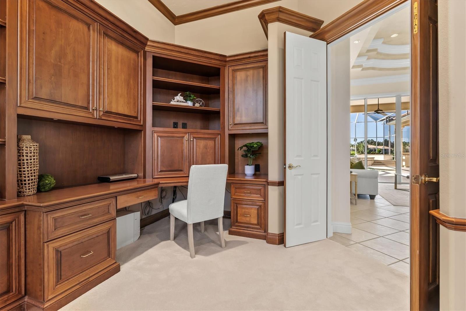 UNIVERSITY PARK COUNTRY CLUB - Residential