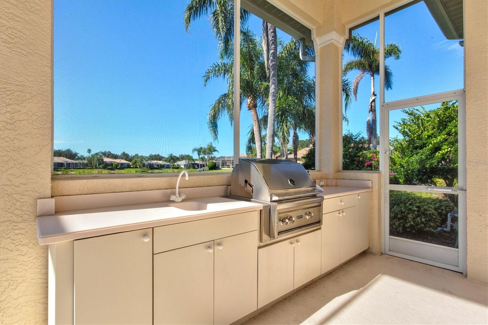 UNIVERSITY PARK COUNTRY CLUB - Residential