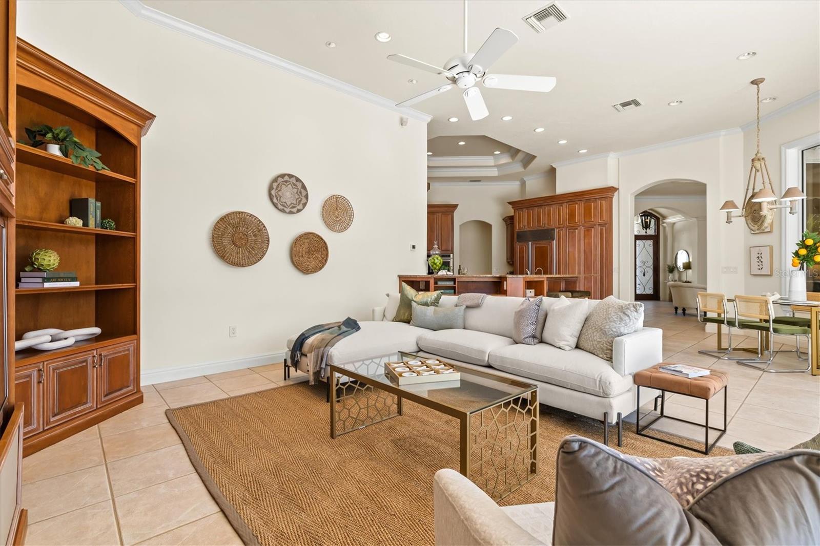 UNIVERSITY PARK COUNTRY CLUB - Residential