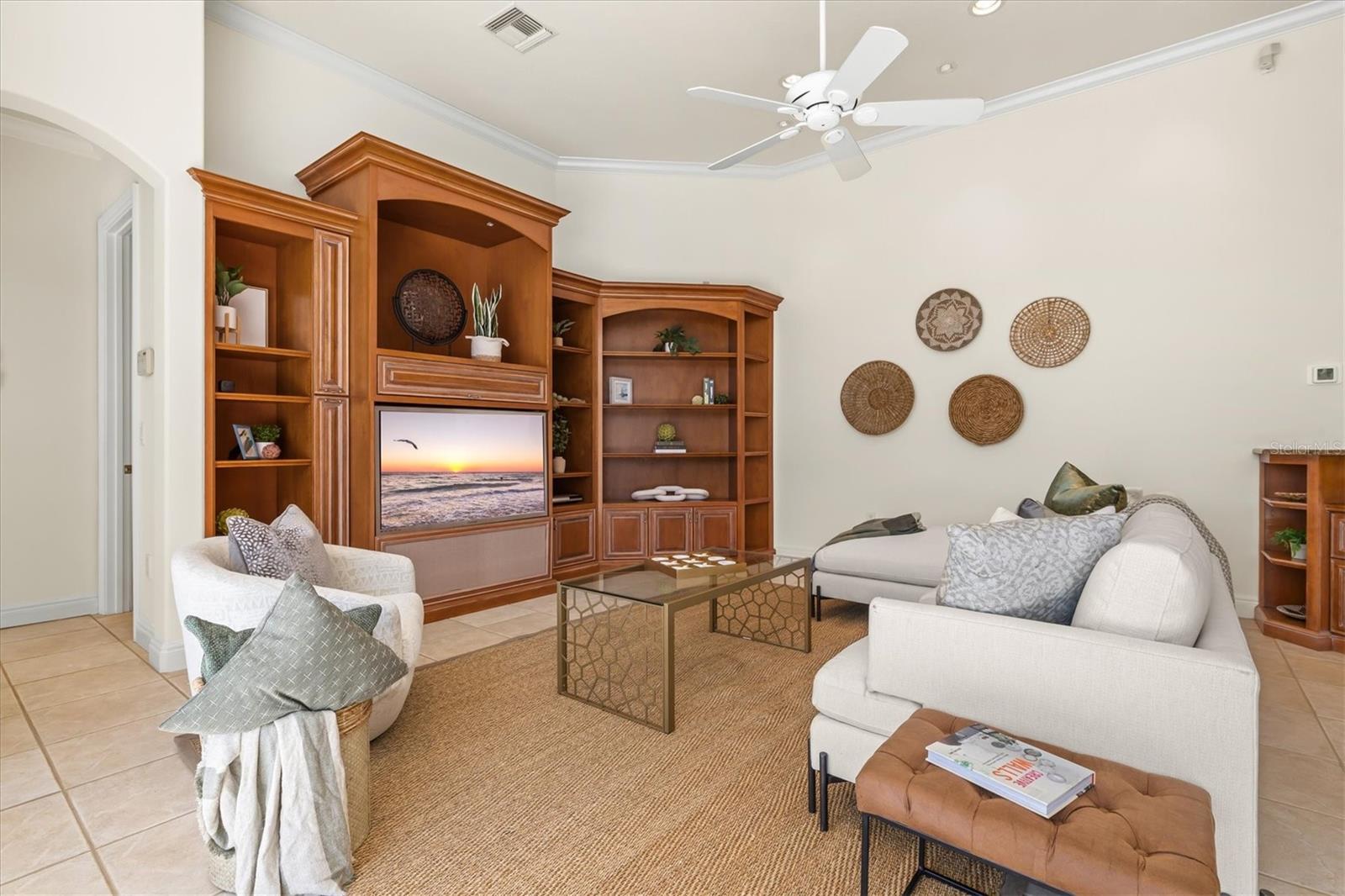 UNIVERSITY PARK COUNTRY CLUB - Residential