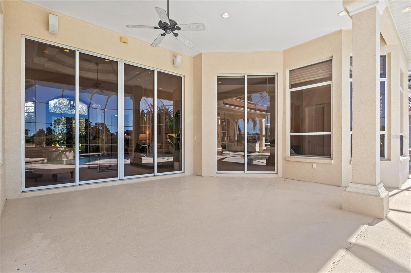 UNIVERSITY PARK COUNTRY CLUB - Residential