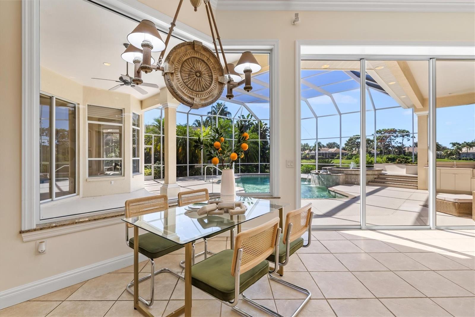 UNIVERSITY PARK COUNTRY CLUB - Residential