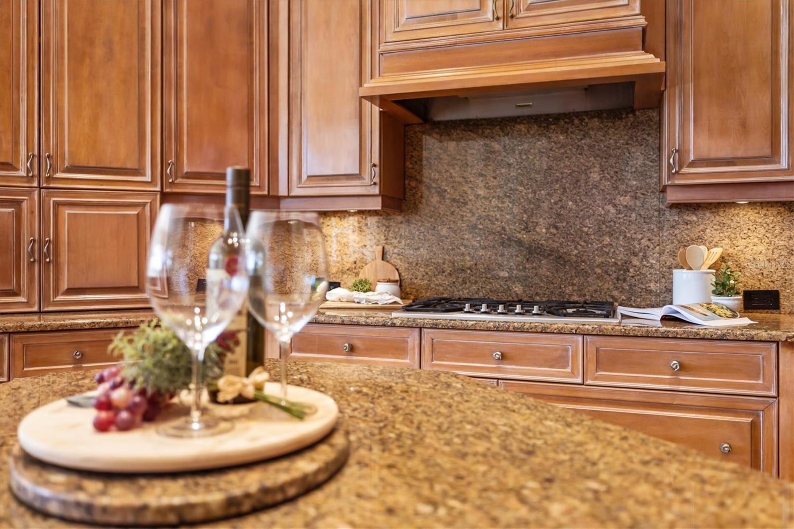 UNIVERSITY PARK COUNTRY CLUB - Residential