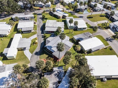 A home in EUSTIS