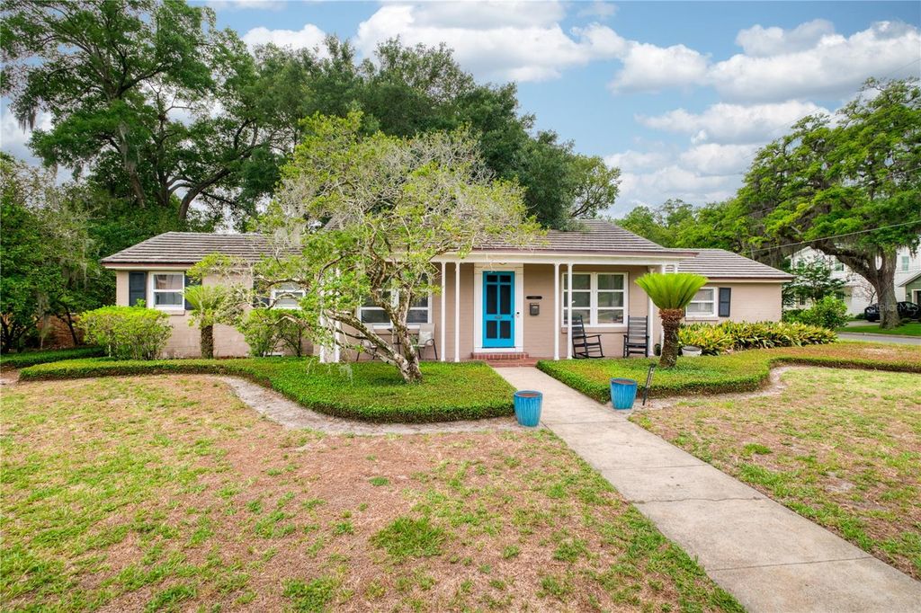 Photo of 4 E Harvard Street, Orlando, FL 32804 (MLS # O6407636)