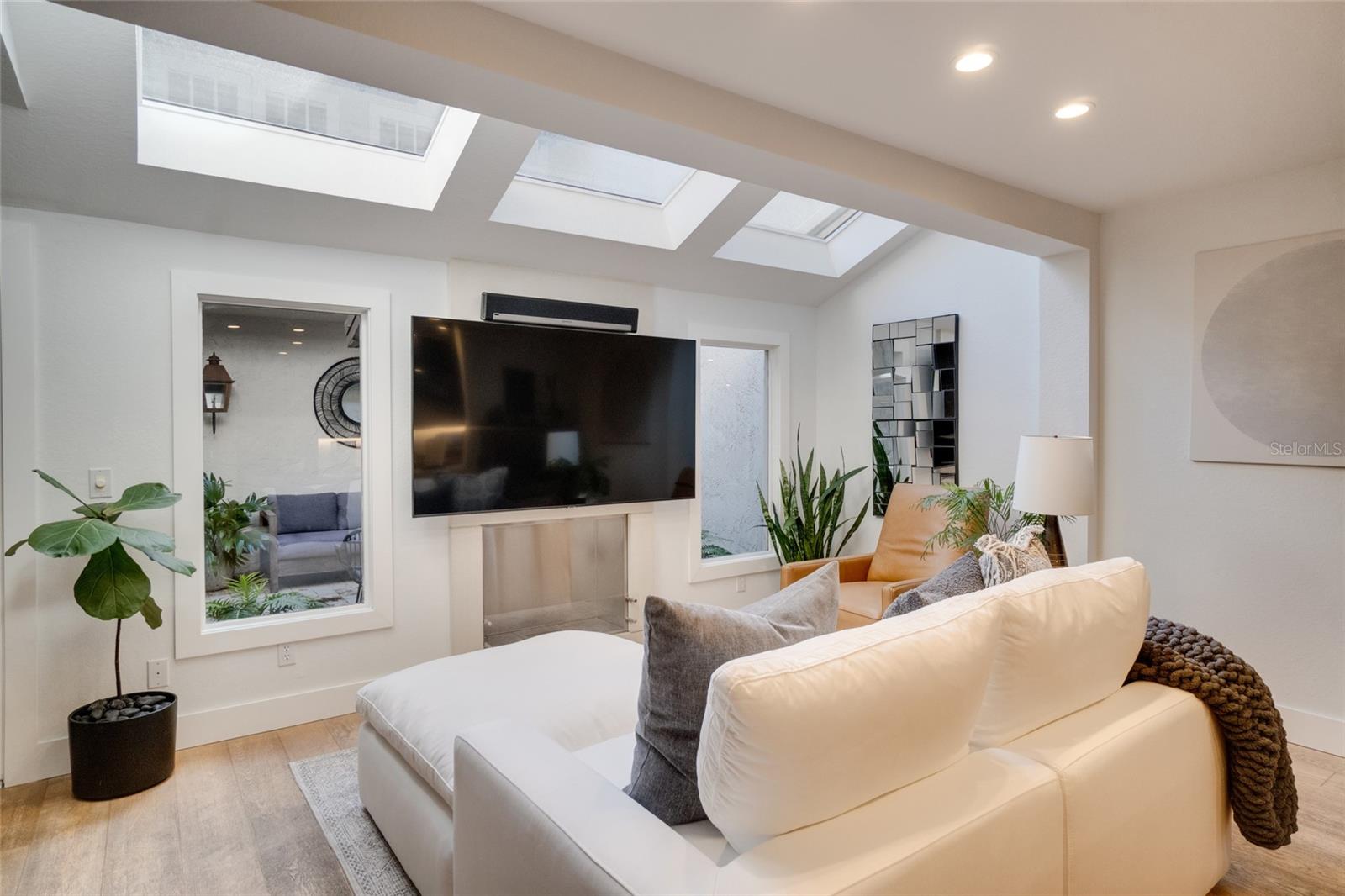 QUARTERS AT WINTER PARK CONDO - Residential Lease