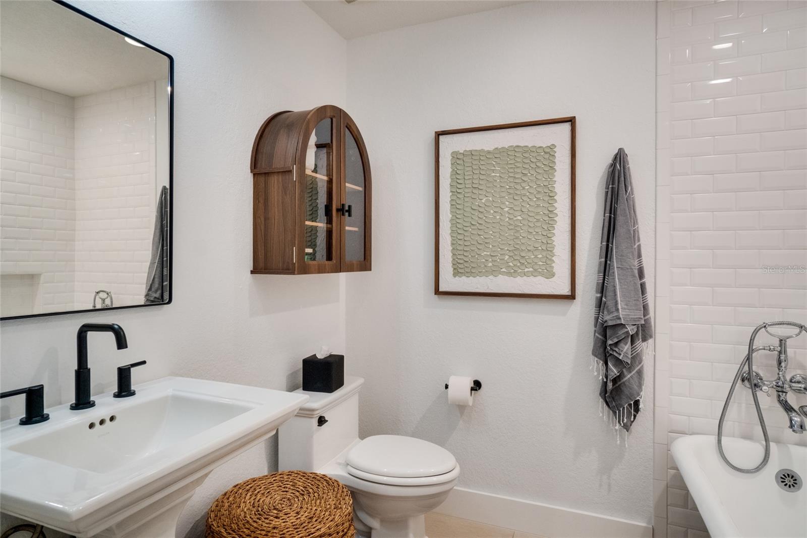 QUARTERS AT WINTER PARK CONDO - Residential Lease