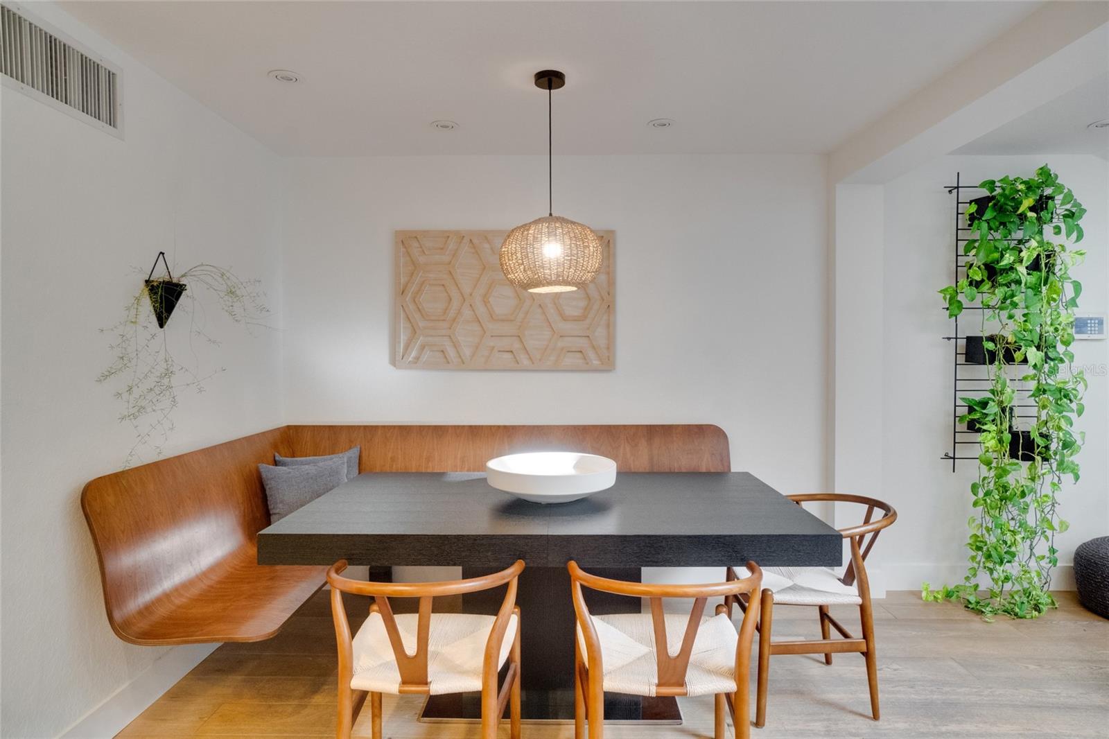 QUARTERS AT WINTER PARK CONDO - Residential Lease