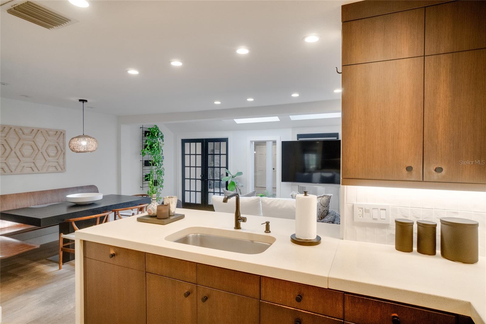 QUARTERS AT WINTER PARK CONDO - Residential Lease