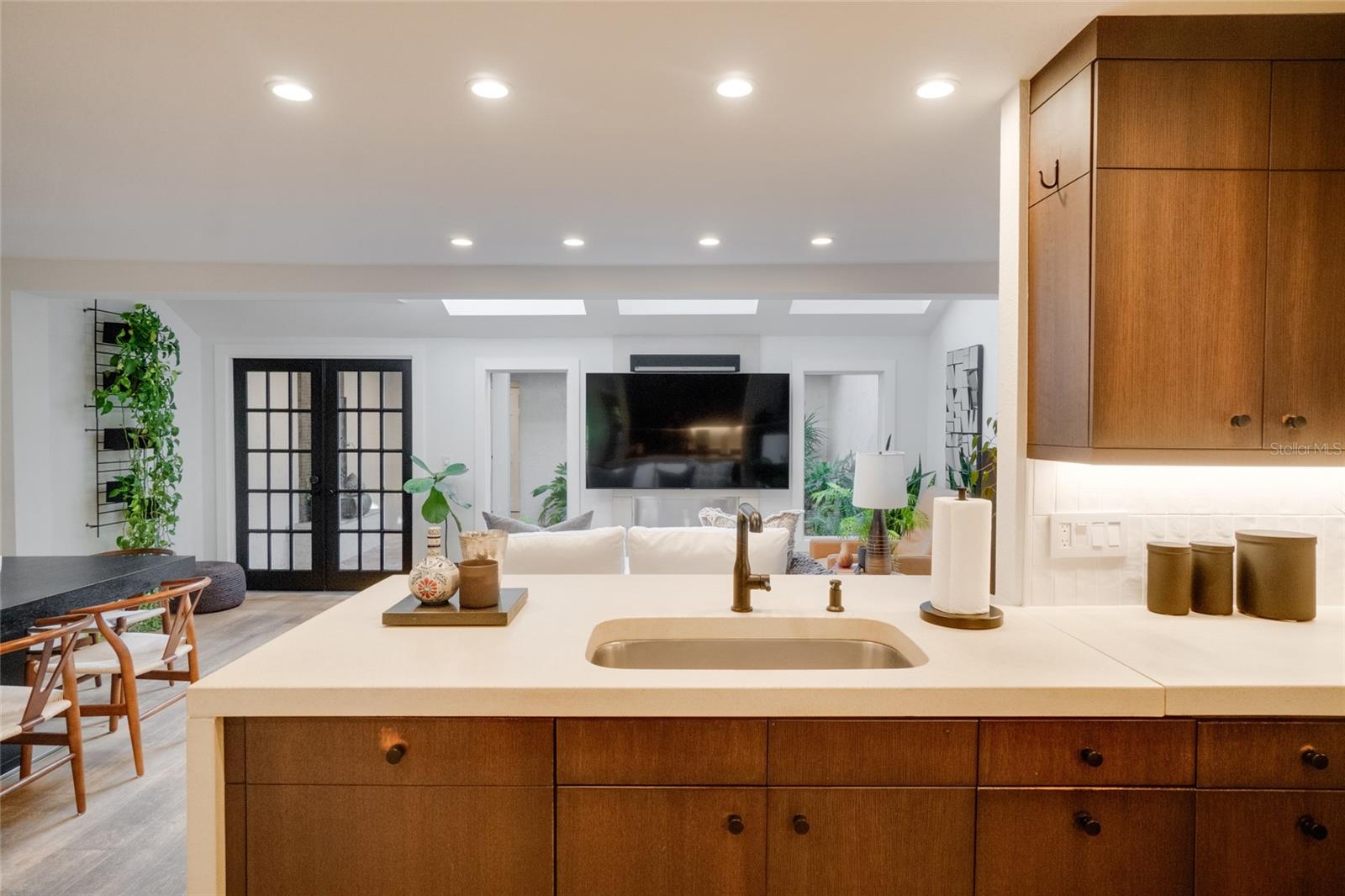 QUARTERS AT WINTER PARK CONDO - Residential Lease