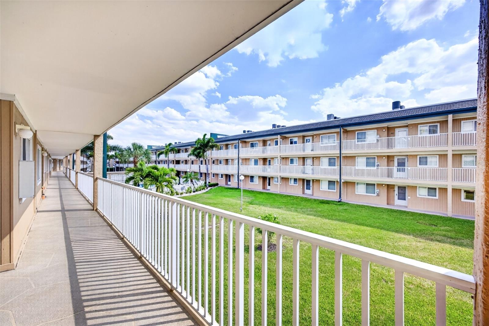 CHARLEVOI - Residential