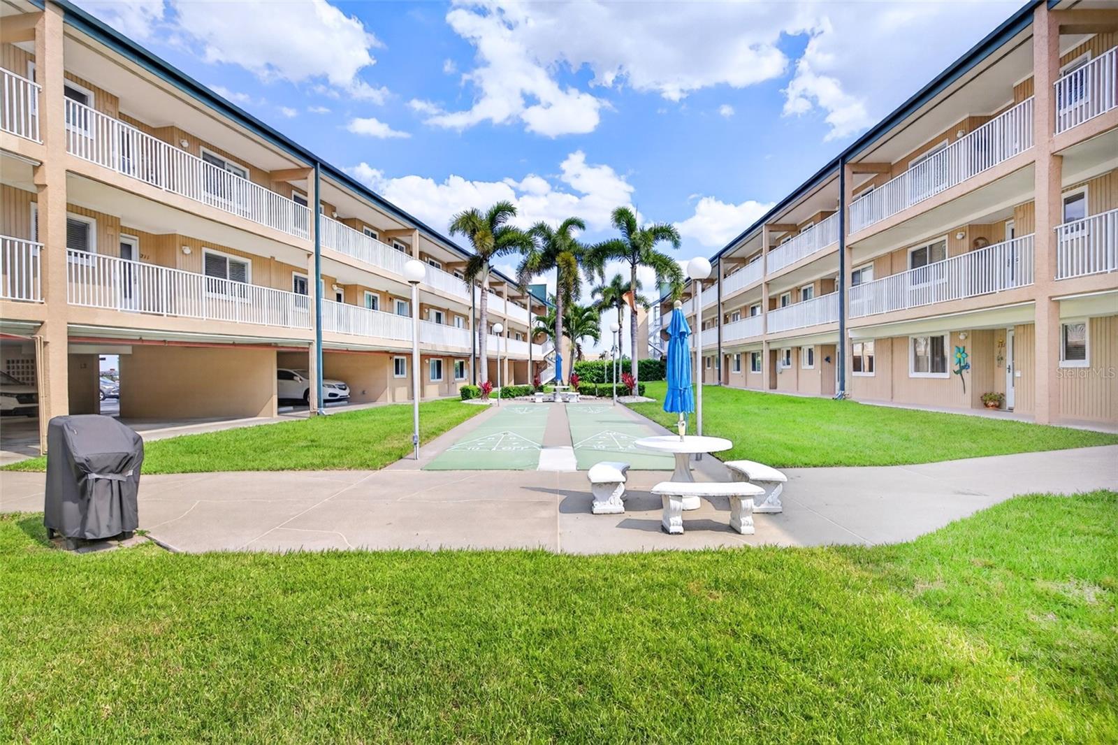 CHARLEVOI - Residential