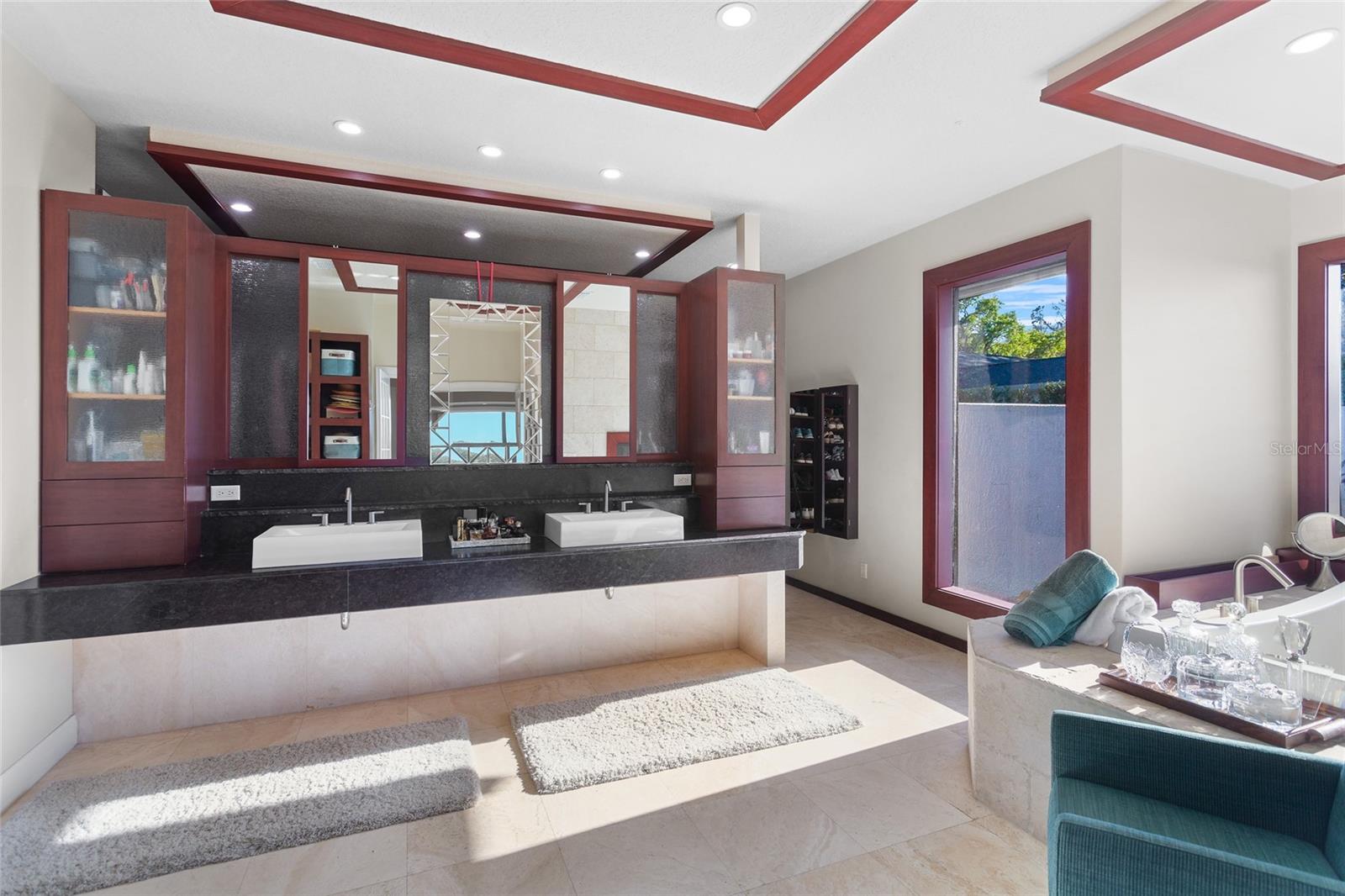 LAKE CRESCENT RESERVE - Residential