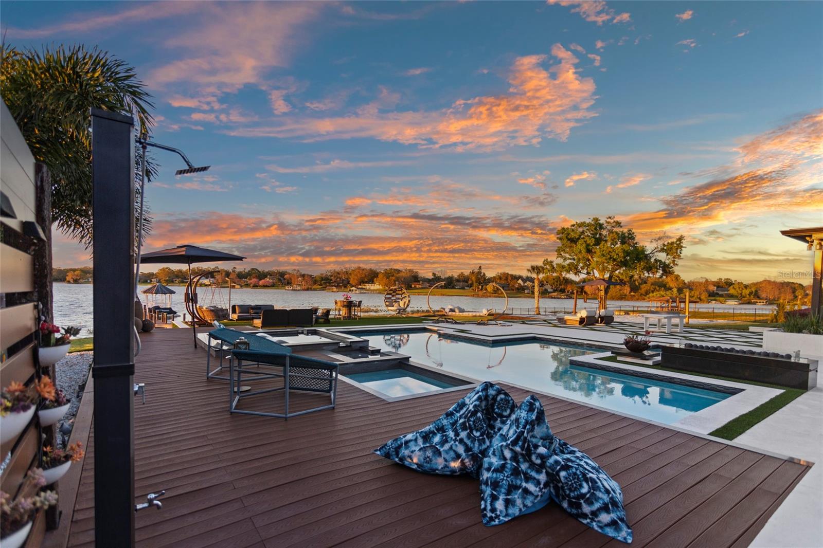 LAKE CRESCENT RESERVE - Residential