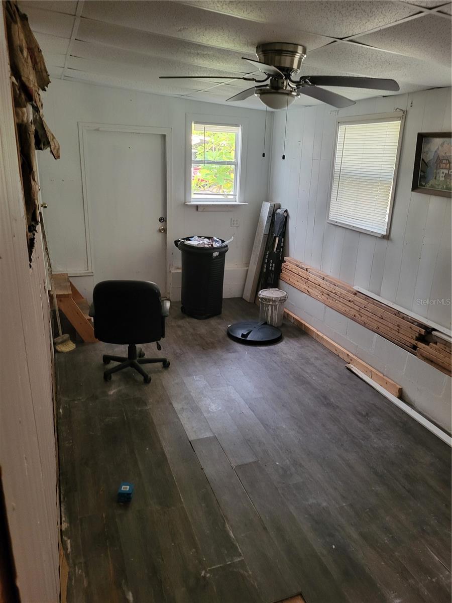 HOLIDAY VILLAGE CO-OP M/H UNREC - Residential