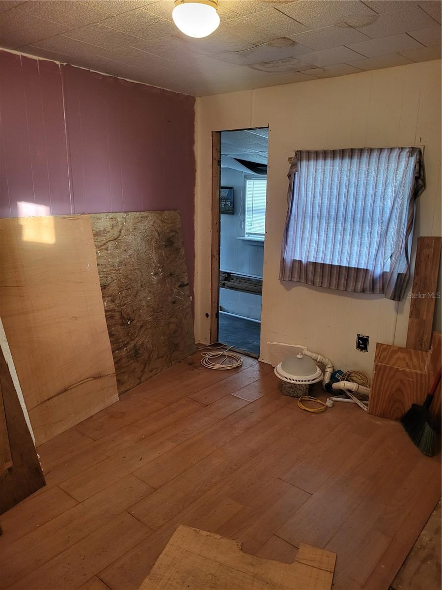 HOLIDAY VILLAGE CO-OP M/H UNREC - Residential