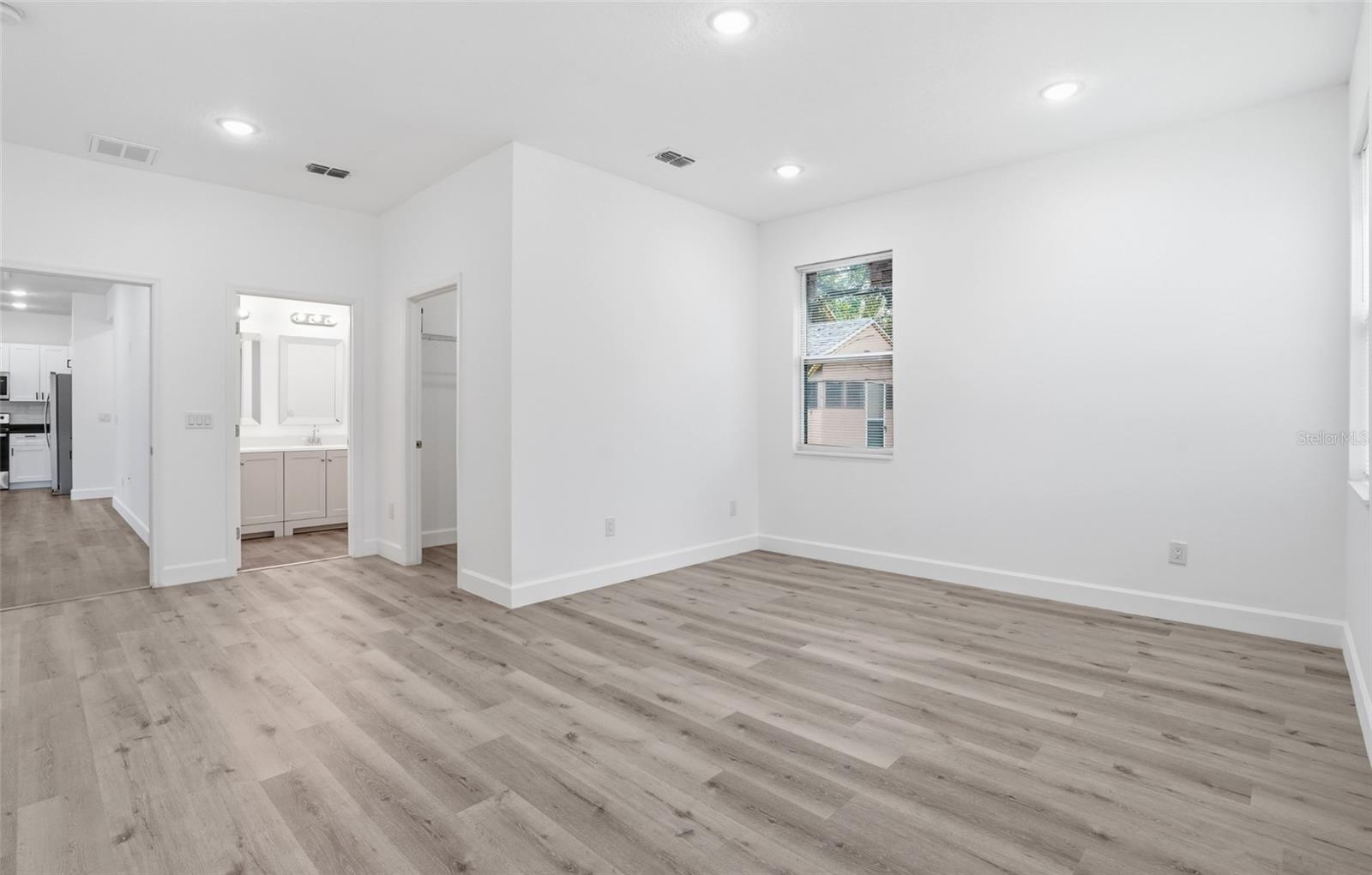 CHAMBERS 1ST ADD TO HOLLYWOOD - Residential