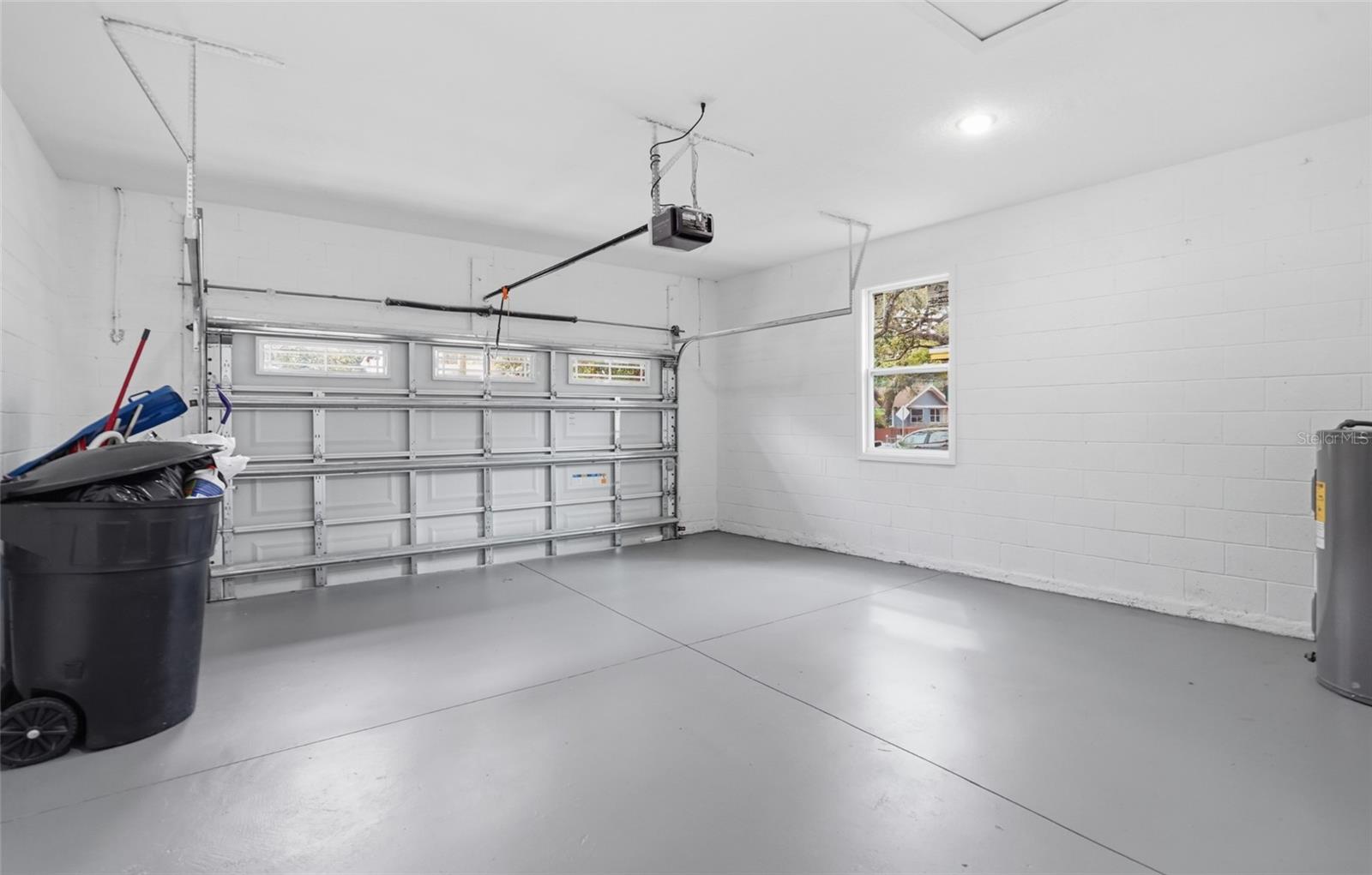 CHAMBERS 1ST ADD TO HOLLYWOOD - Residential