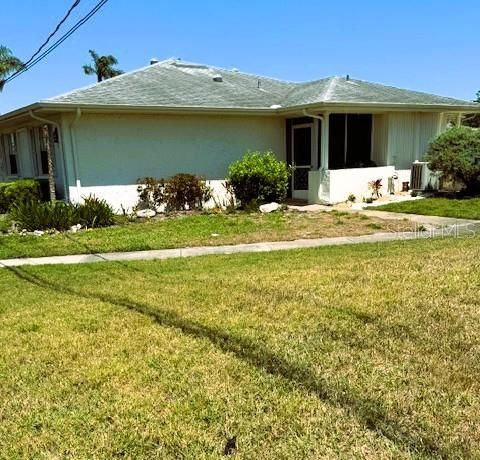 Photo of 1903 Canterbury Lane #B2, Sun City Center, FL 33573 (MLS # TB8465371)