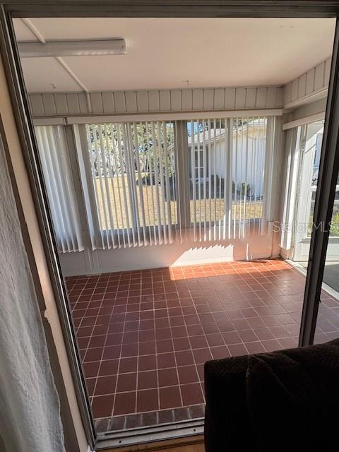 CAMBRIDGE B CONDO - Residential