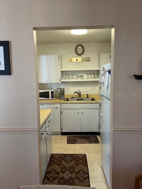 CAMBRIDGE B CONDO - Residential