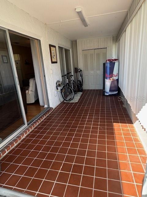 CAMBRIDGE B CONDO - Residential