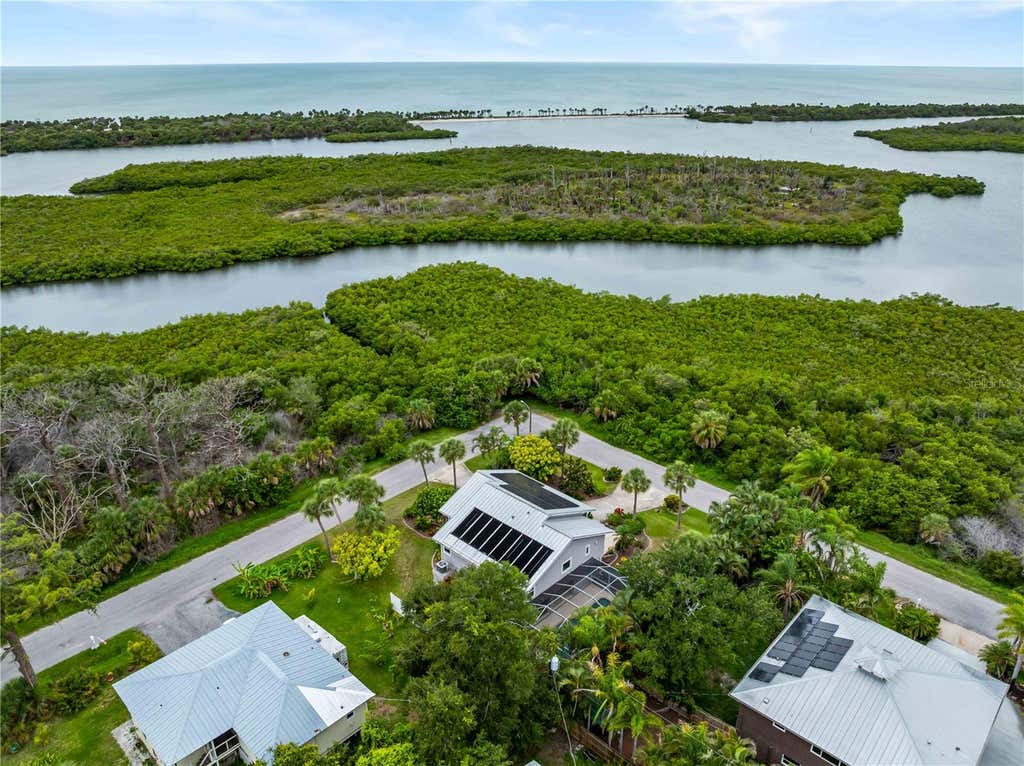 Photo of 1585 Graham Road, Venice, FL 34293 (MLS # N6144672)
