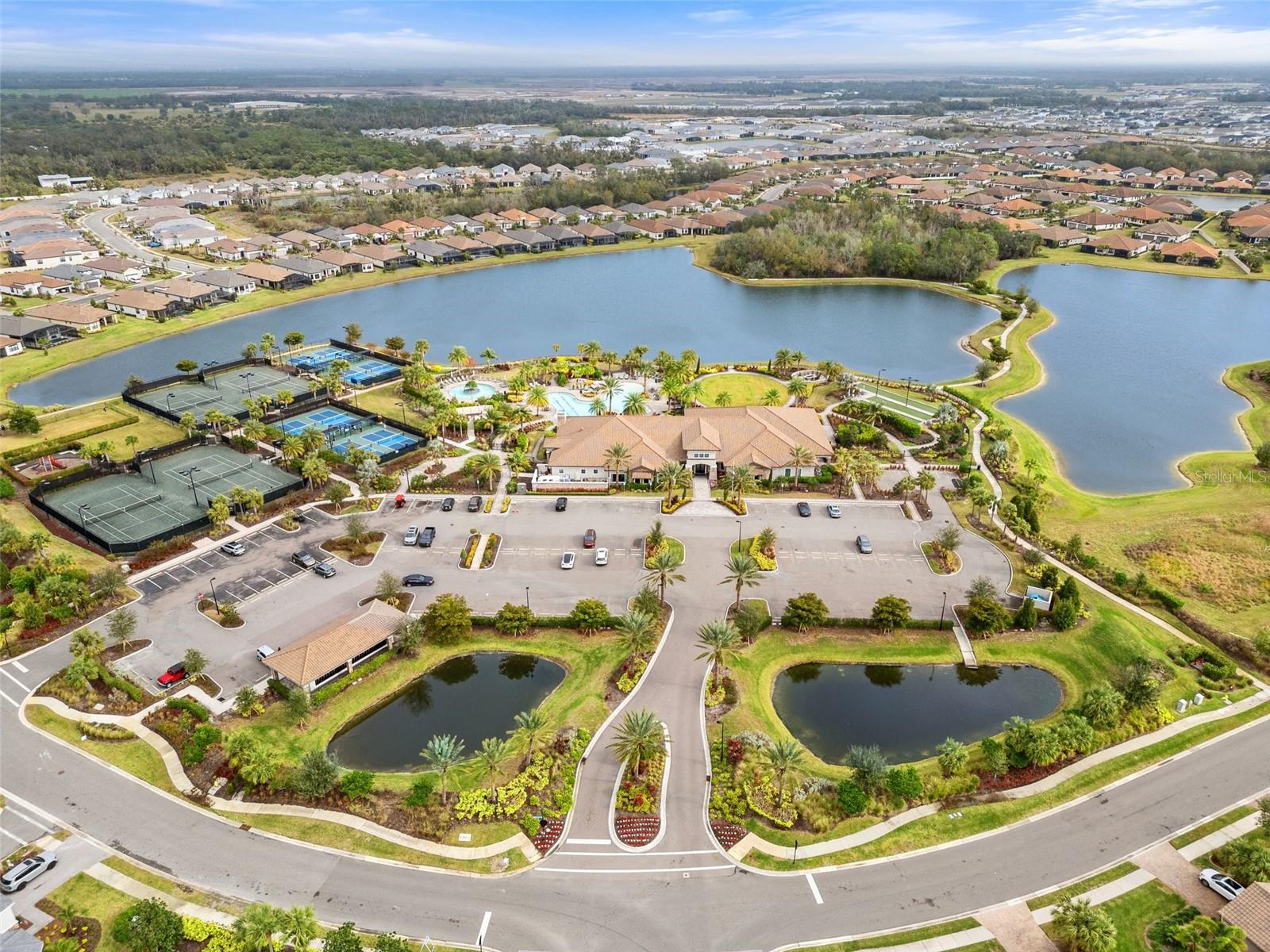 ARTISAN LAKES ESPLANADE PH V SUBPH A1 A2 - Residential