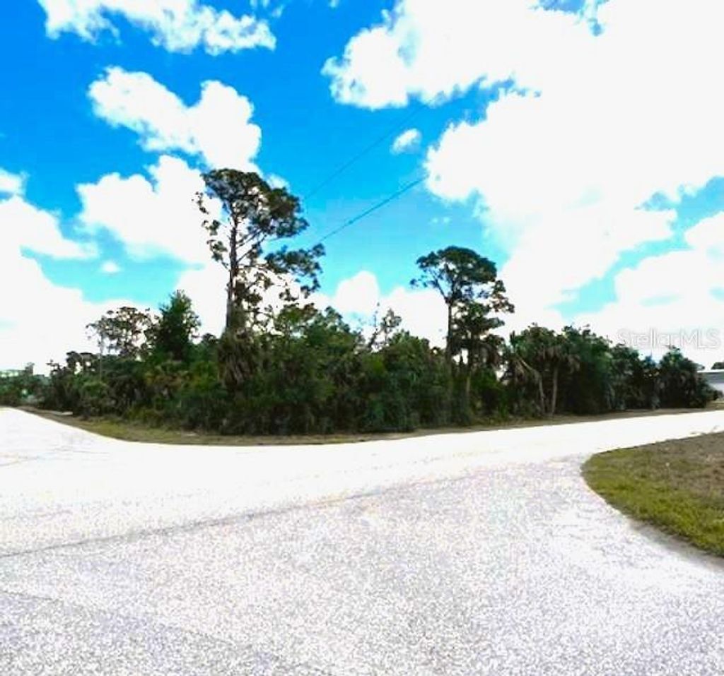 Photo of 17128 Wintergarden Avenue, Port Charlotte, FL 33948 (MLS # C7508560)