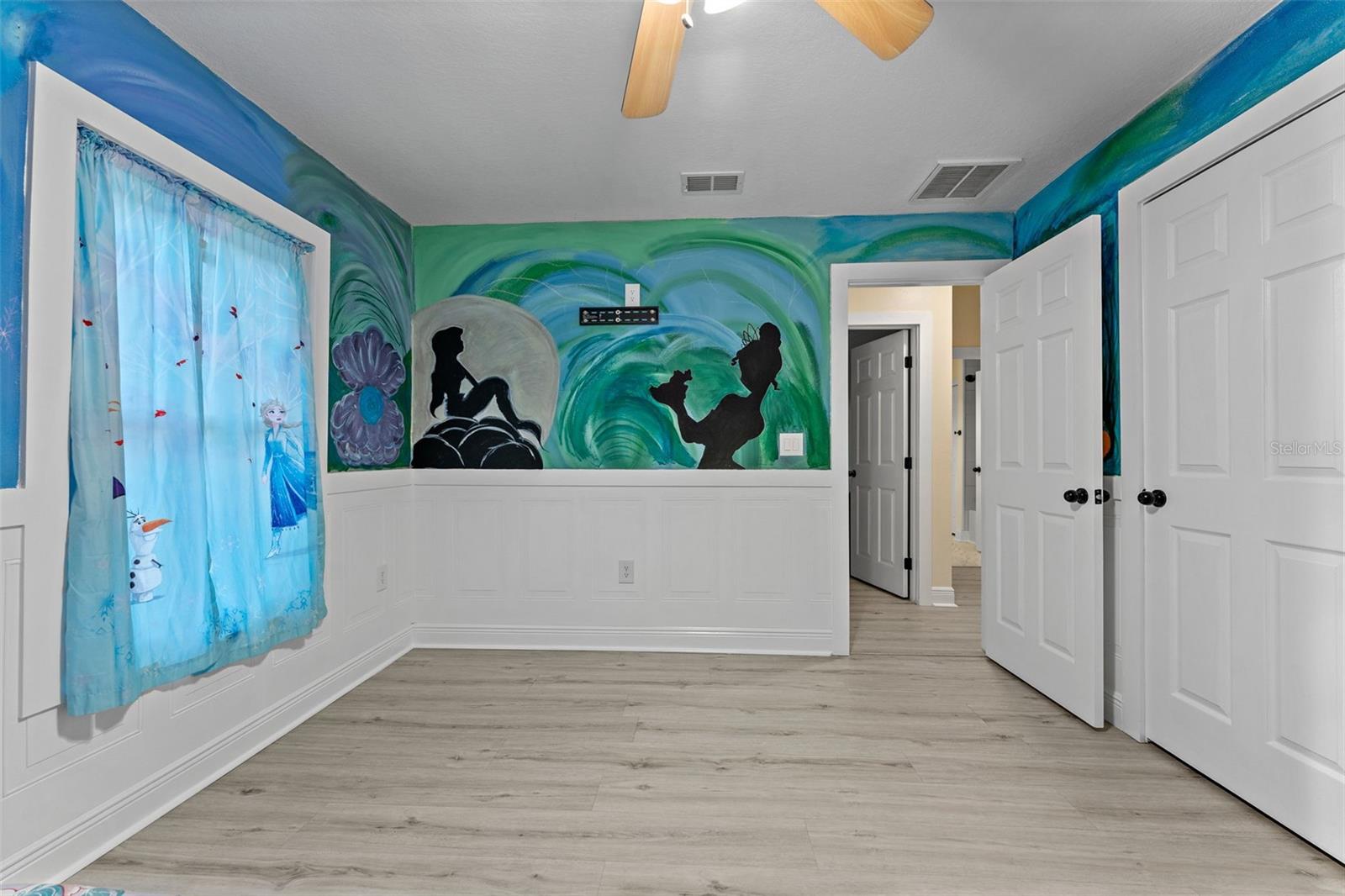 SPRING HILL - Residential