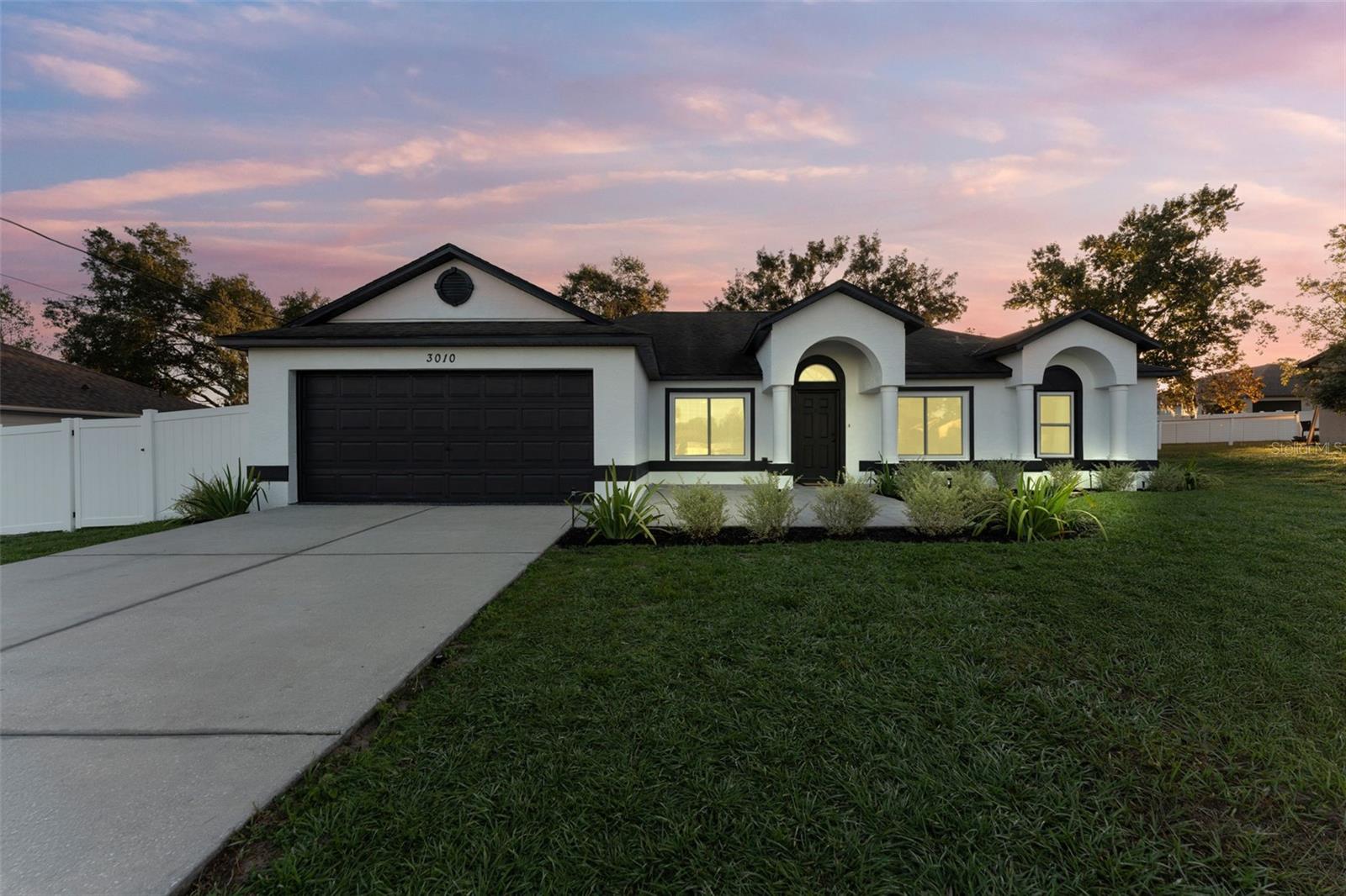 Casas a venda 3 - Jen Dantas 3010 LACKLAND AVENUE