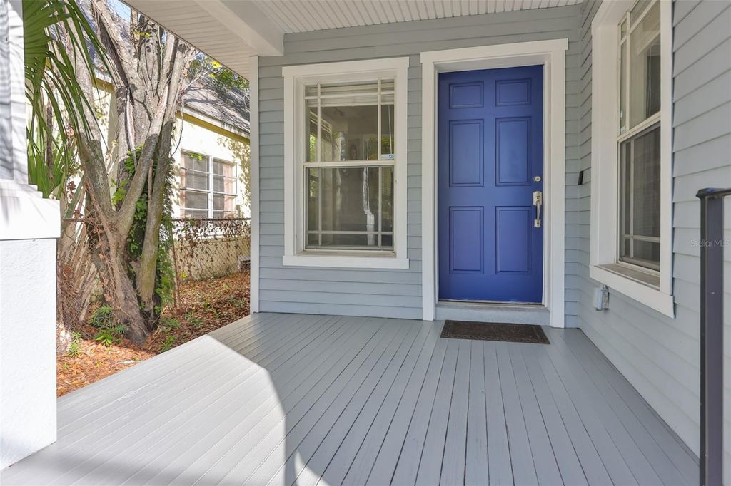 Photo of 2331 W Chestnut Street, Tampa, FL 33607 (MLS # TB8475288)