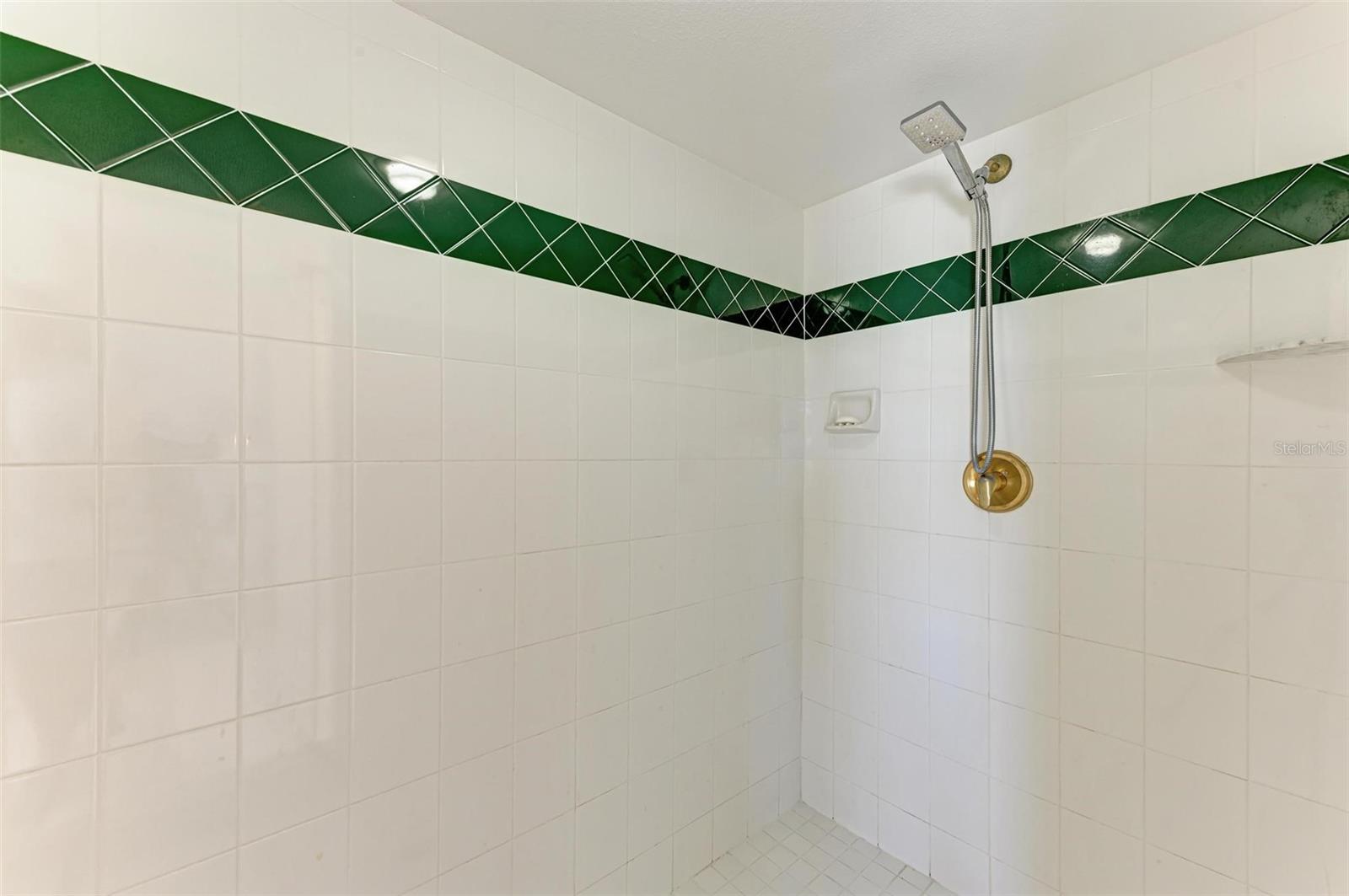 KEY ROYALE 21ST ADD - Residential