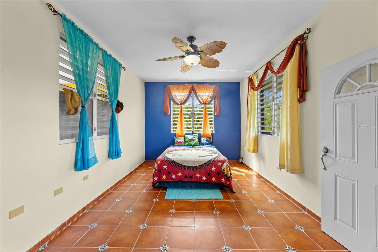 BARRIO ENSENADA - Residential