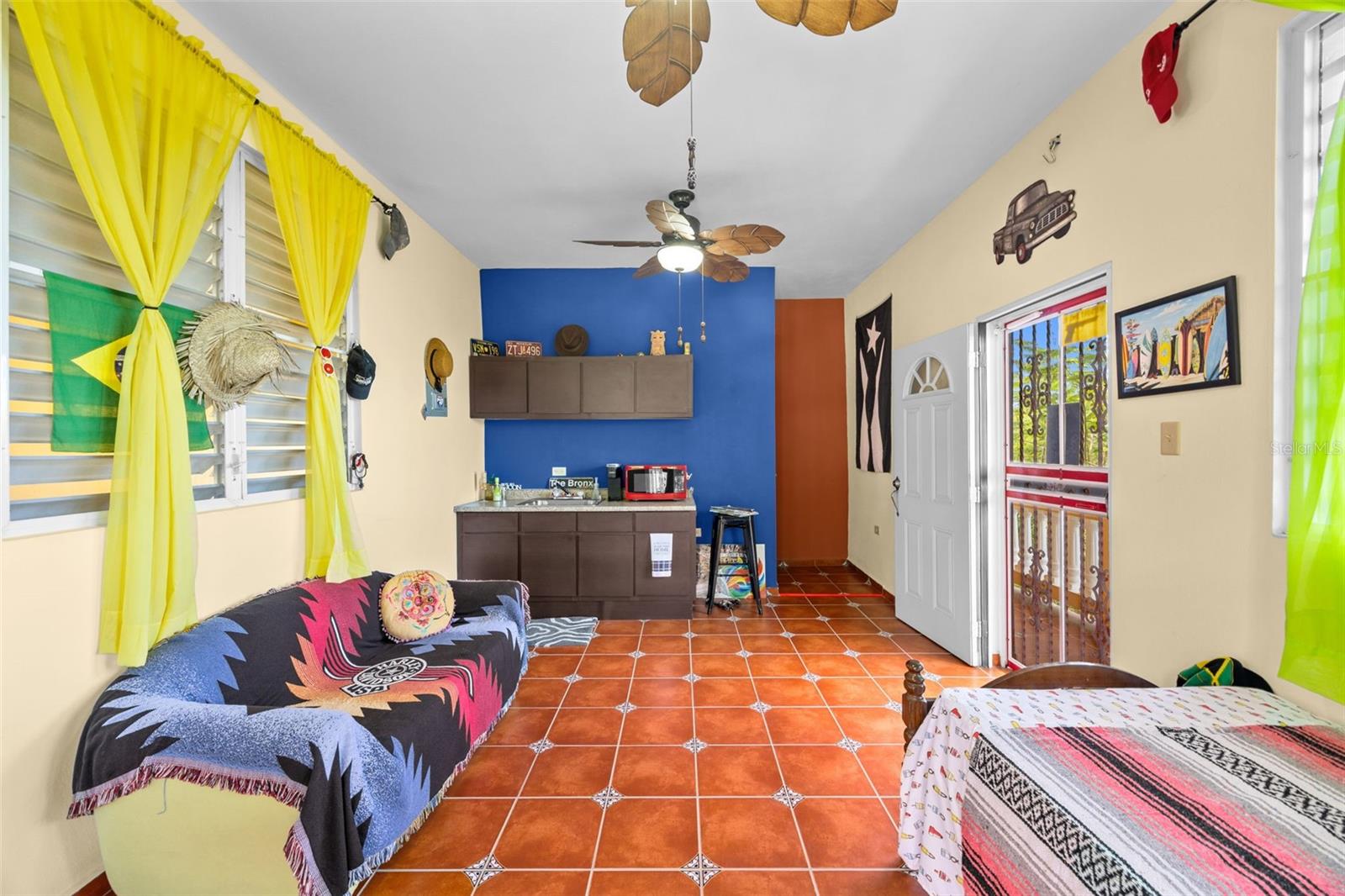 BARRIO ENSENADA - Residential