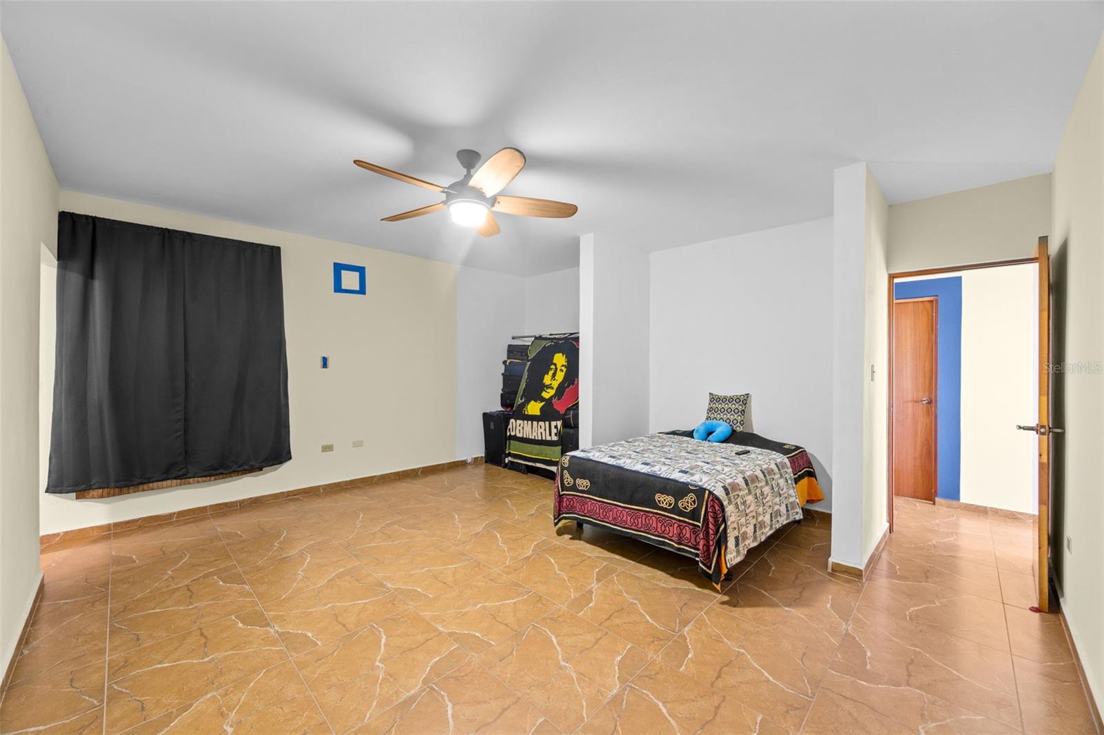 BARRIO ENSENADA - Residential