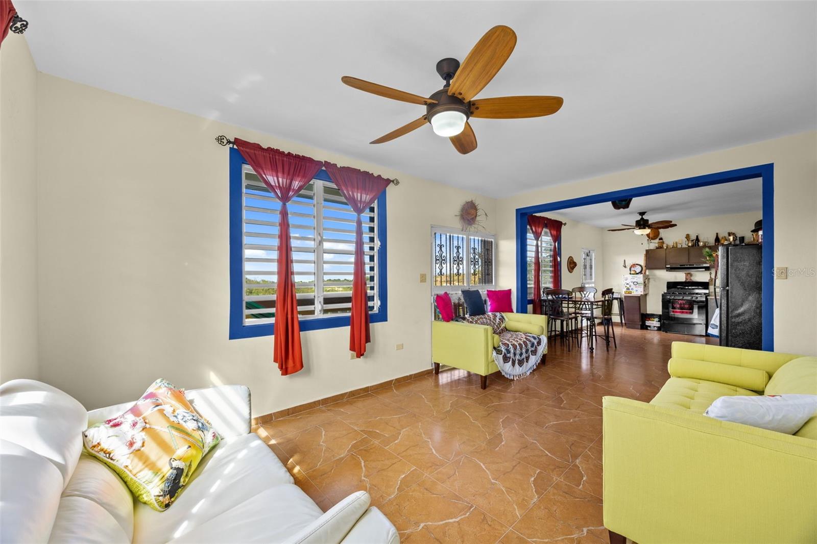 BARRIO ENSENADA - Residential