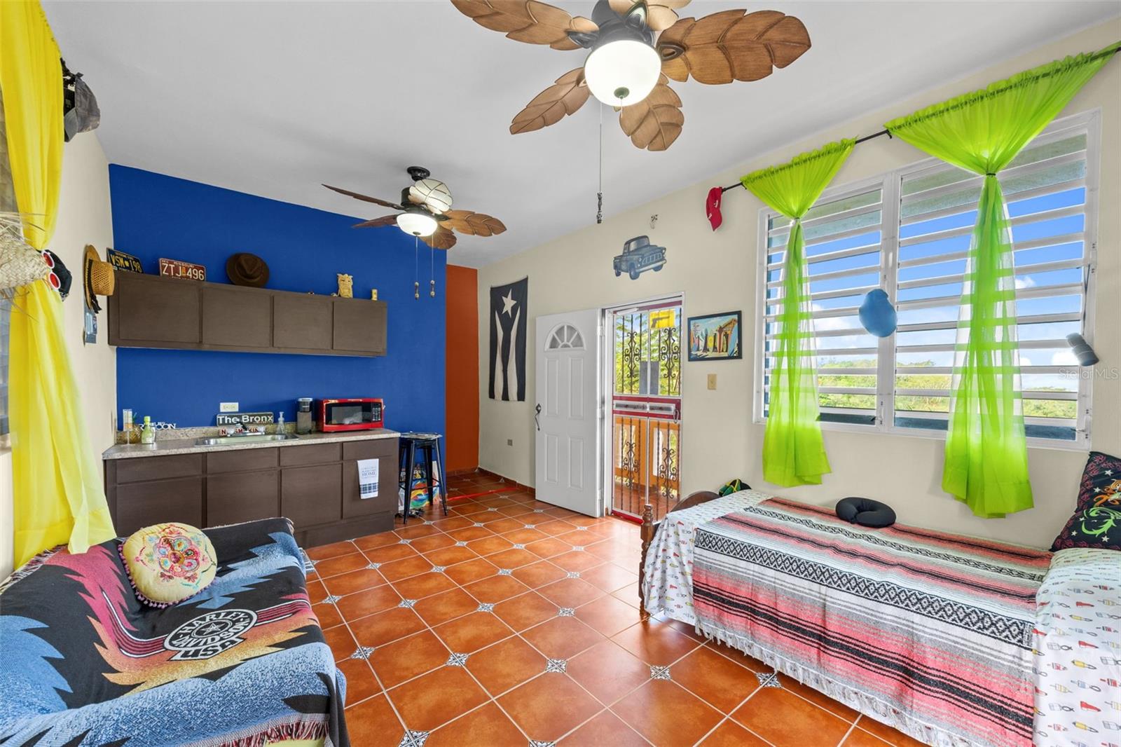 BARRIO ENSENADA - Residential