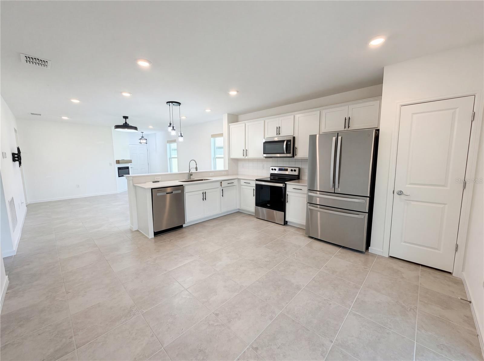 STONE CRK BY DEL WEBB SUNDANCE - Residential