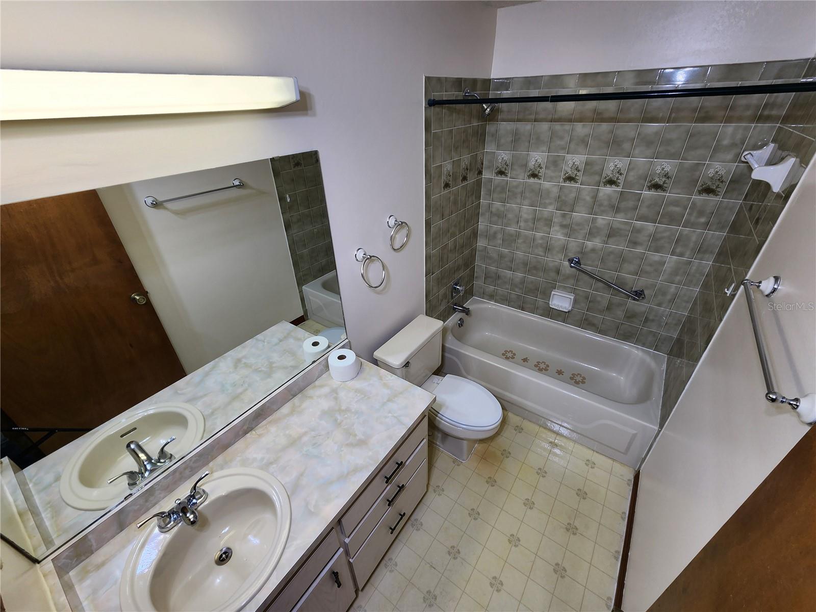 PARK EAST CONDO - Residential