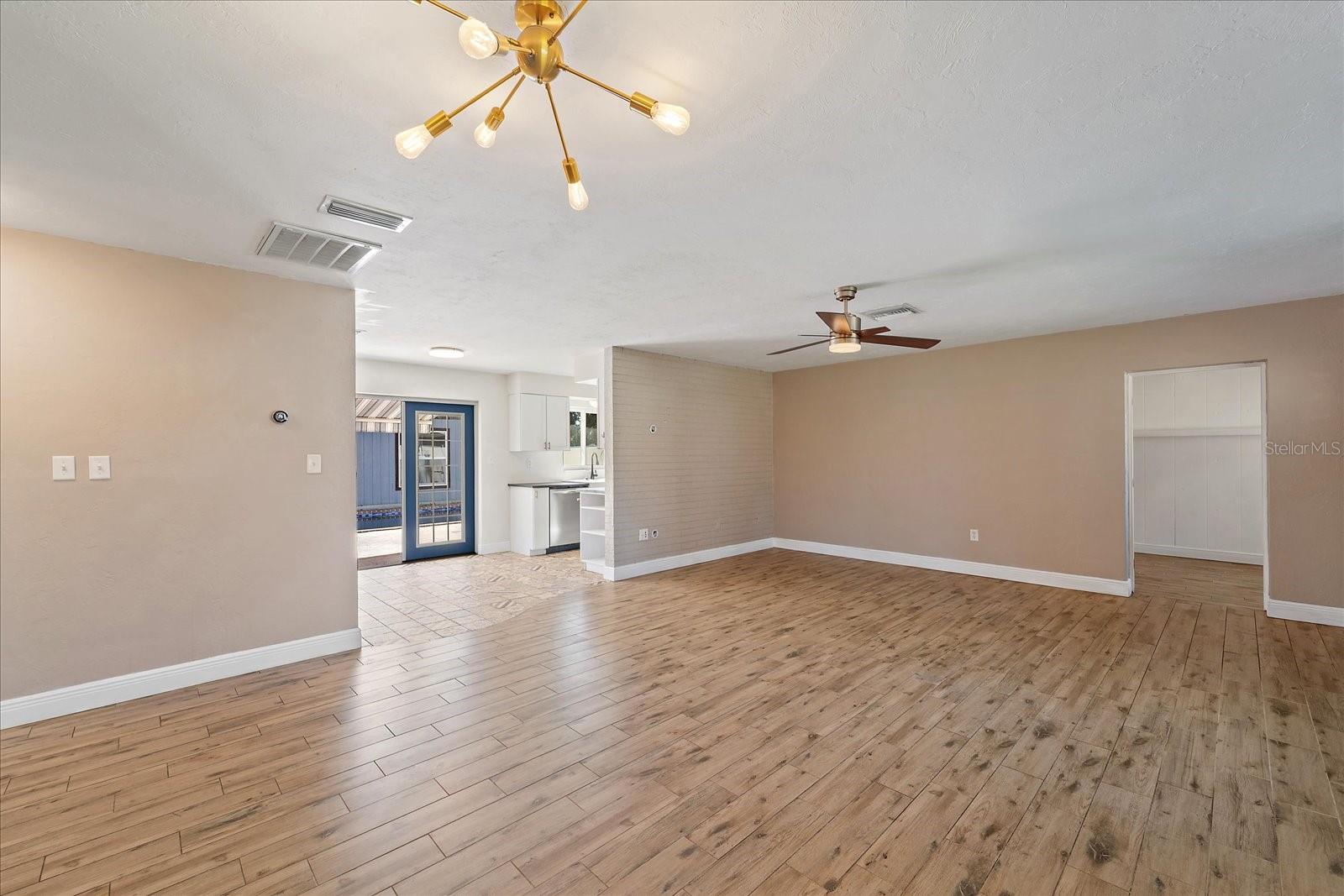 RIDGEWOOD ESTATES RESUB - Residential