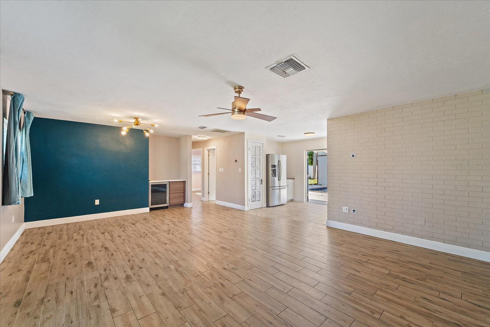 RIDGEWOOD ESTATES RESUB - Residential