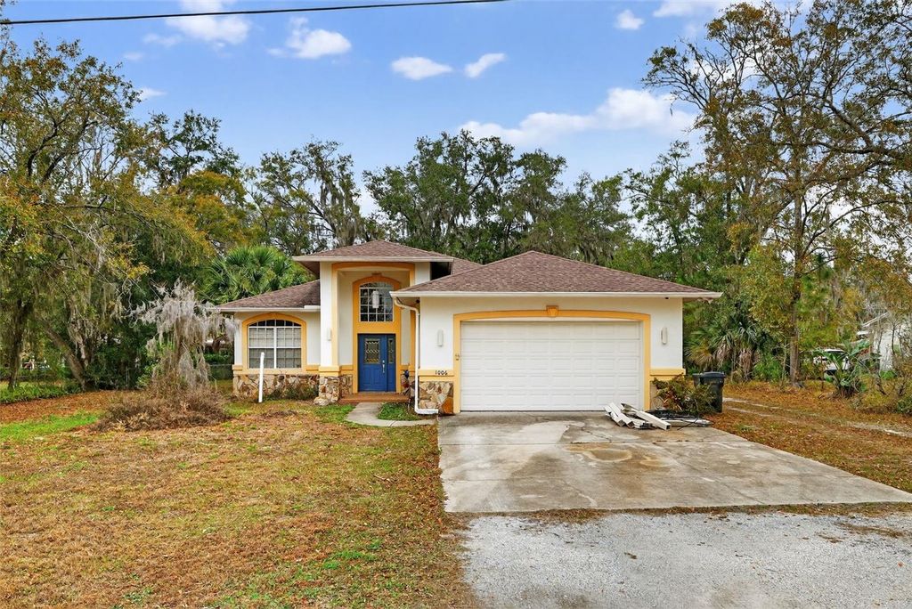 Photo of 1006 Bell Shoals Lane, Brandon, FL 33511 (MLS # A4682967)