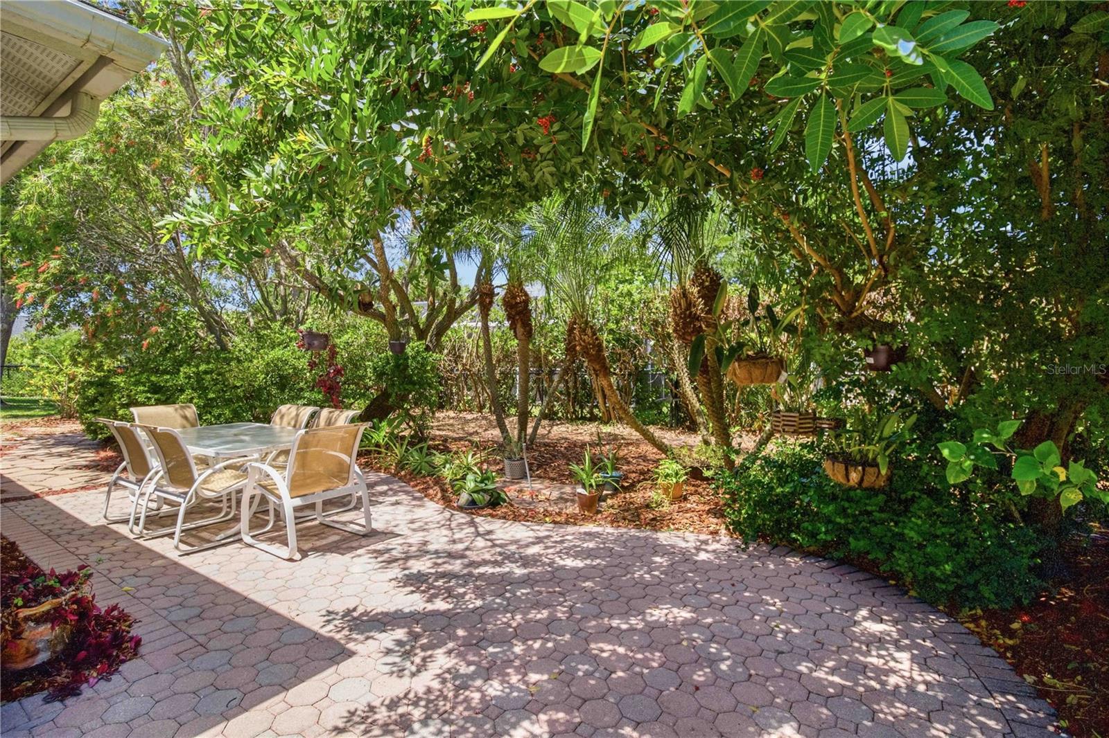 REGAL OAKS - Residential