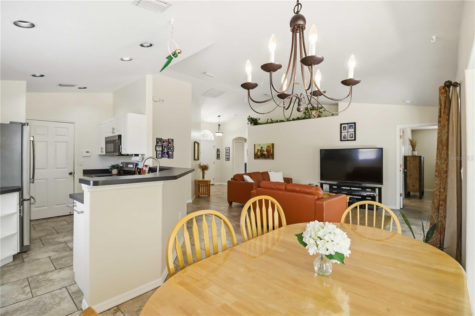 REGAL OAKS - Residential