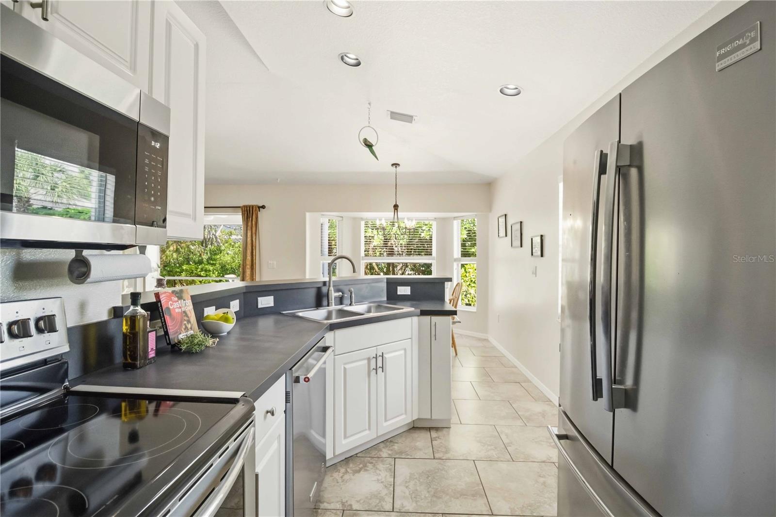 REGAL OAKS - Residential