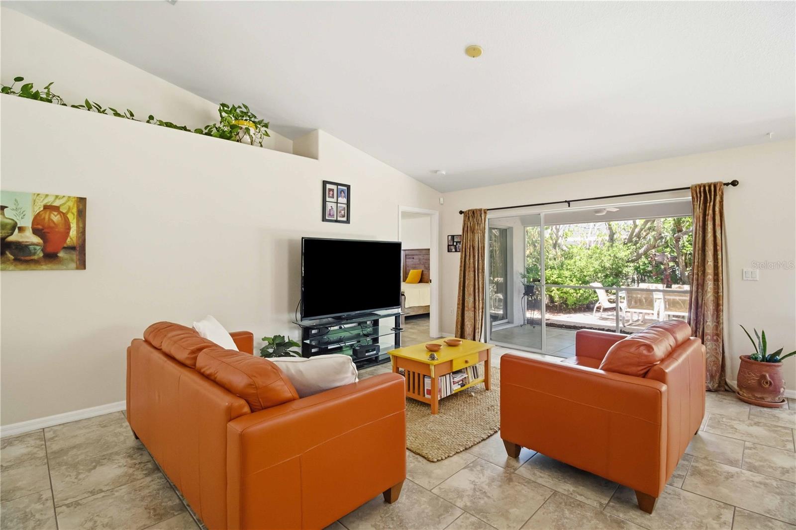 REGAL OAKS - Residential